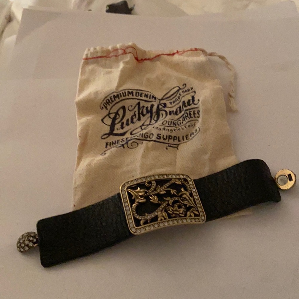 Lucky Gold with Brown band